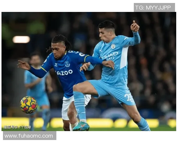 曼城与埃弗顿比赛因故推迟球迷期待新赛程安排